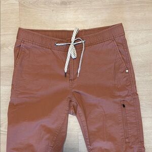 Vuori dusty pink pant